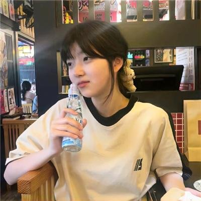 为了吃软饭，我嫁给了女帝